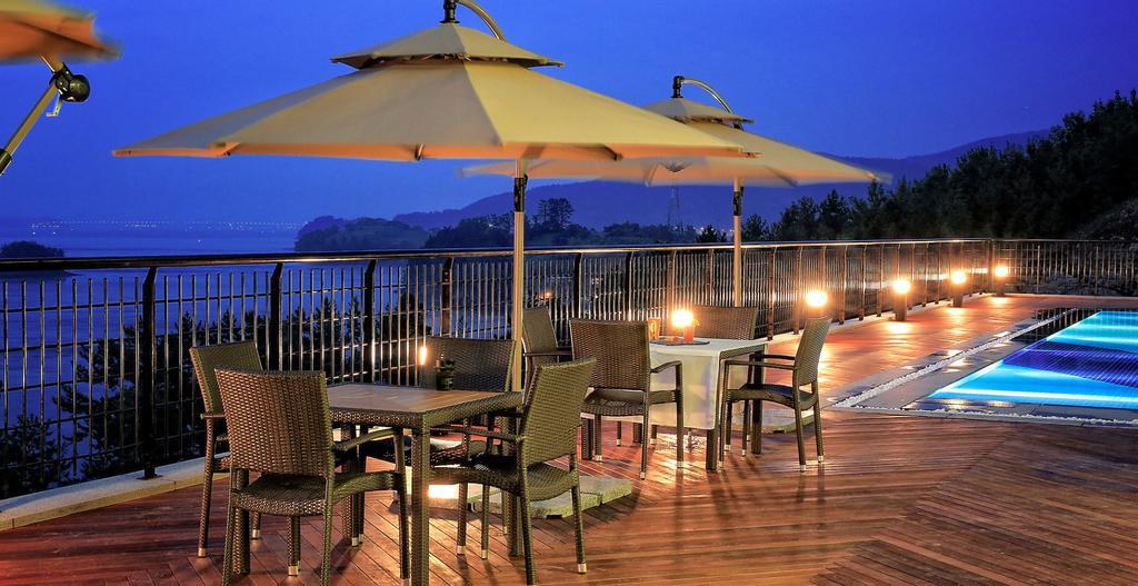 Lapis Hotel Намхе Екстериор снимка