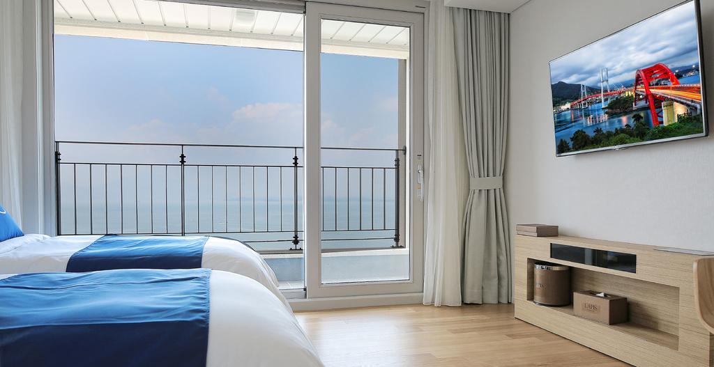 Lapis Hotel Намхе Екстериор снимка