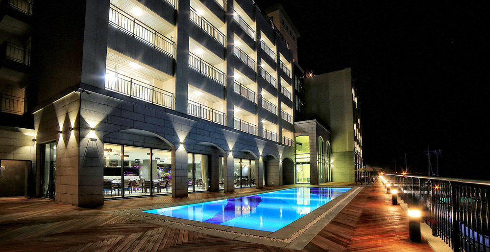 Lapis Hotel Намхе Екстериор снимка
